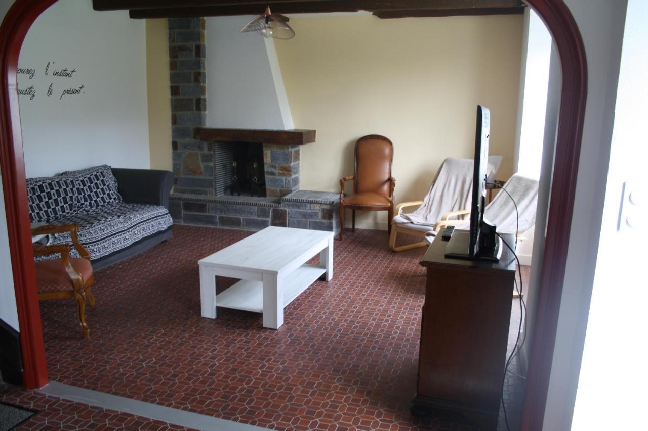 Gîte du courtil aux fées Saint-Laurent-sur-Oust Esterno foto